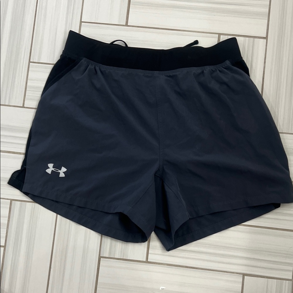 Under Armour mens Dark Gray Athletic Shorts